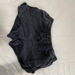 Dark wash elastic waist shorts